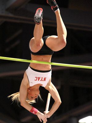 Mary Saxer won her first National Indoor title at the 2014 USA Indoor Track and Field Championships in Albuquerque. (photo: Victah Sailer/PhotoRun) 